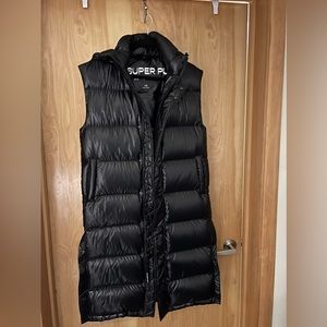 TNA Long super puff vest size xs